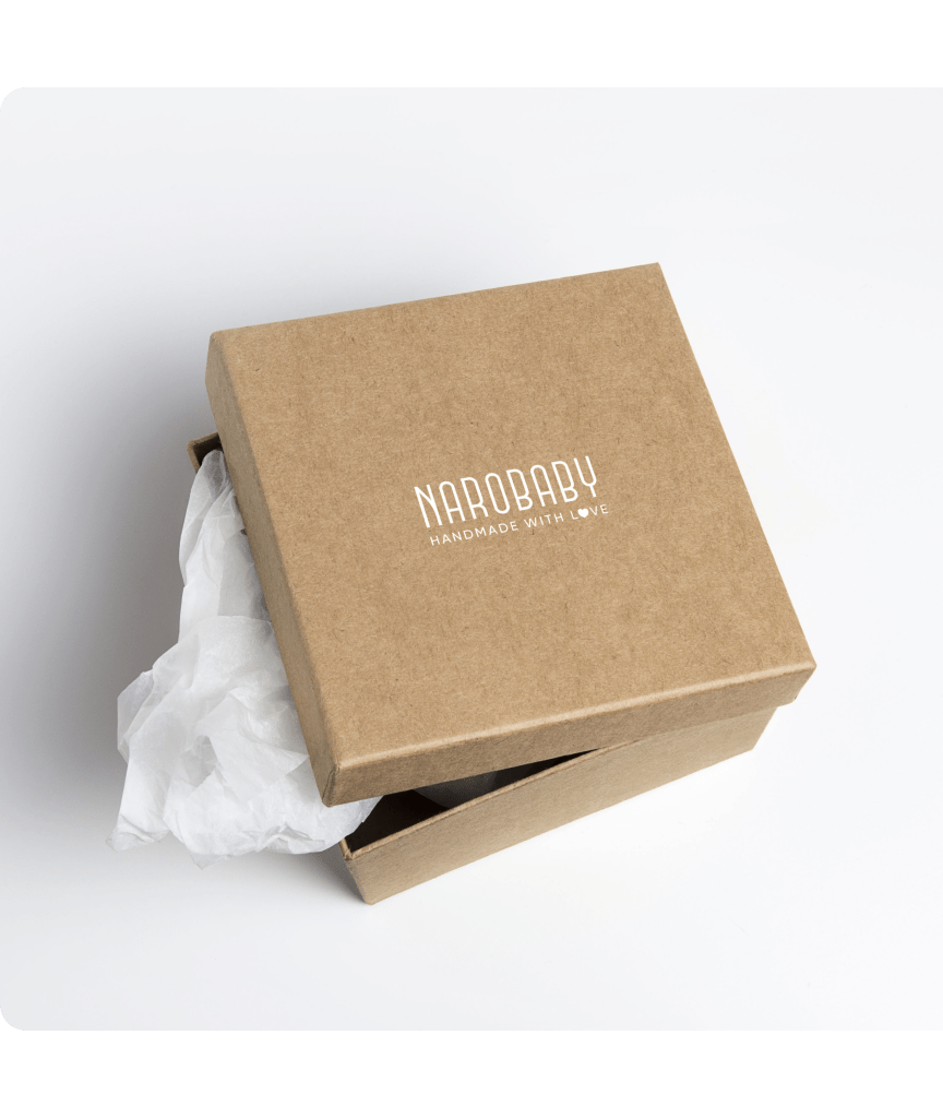 Materiale coordinato per Narobaby: identità per accessori all'uncinetto Made in Italy per neonati